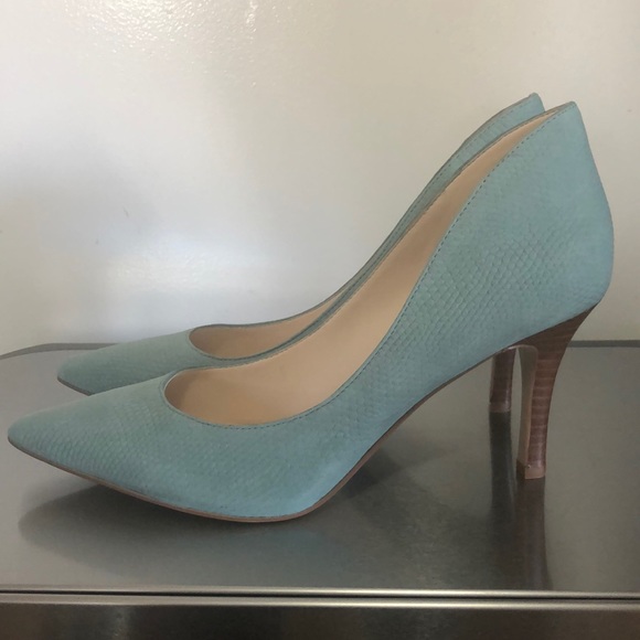 Shoes - Picture 1 of 2